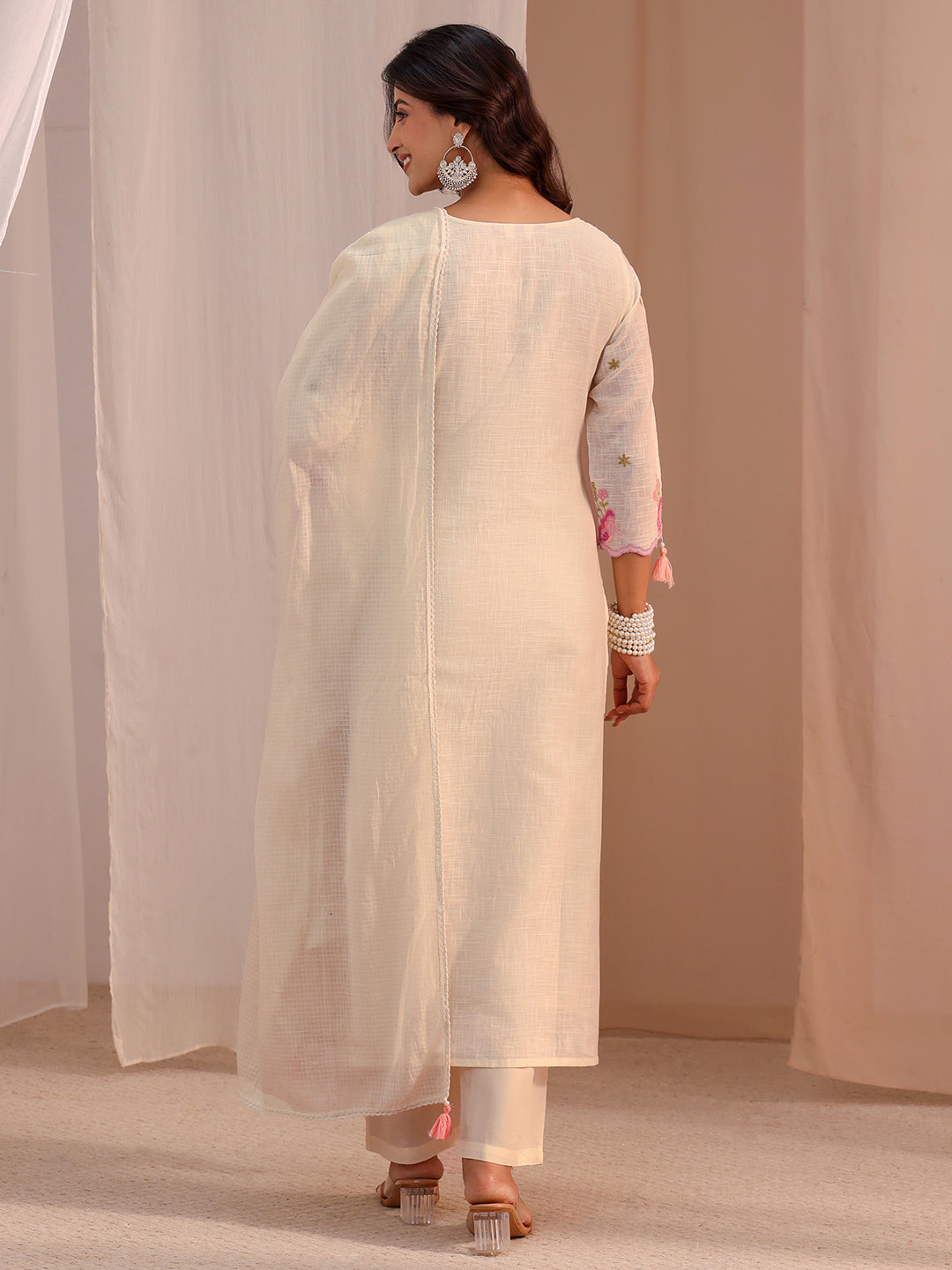  Off White Floral Embroidered Cotton Blend Straight Suit Set 