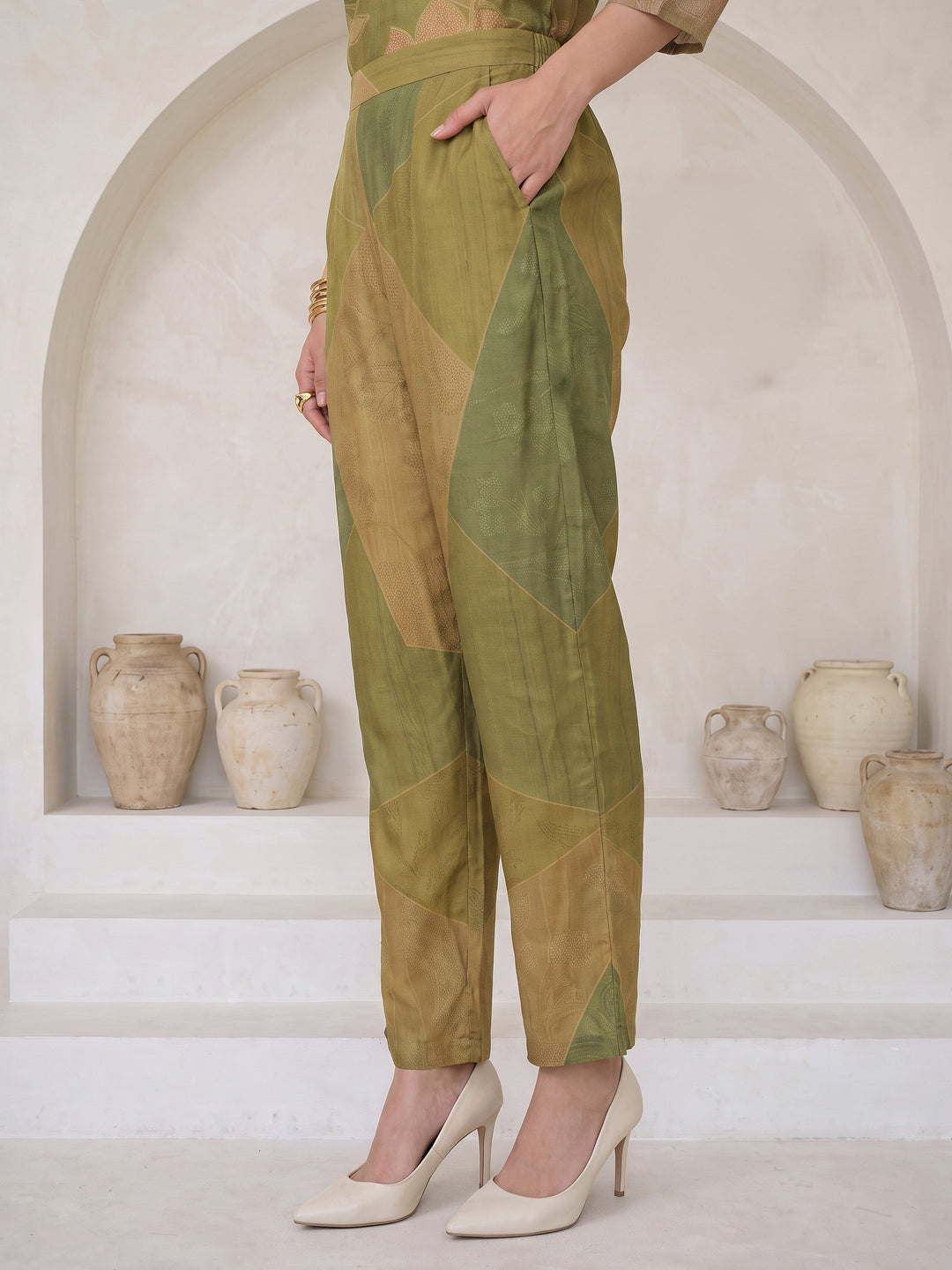  Libas Green Floral Printed Muslin Straight Kurta Set 