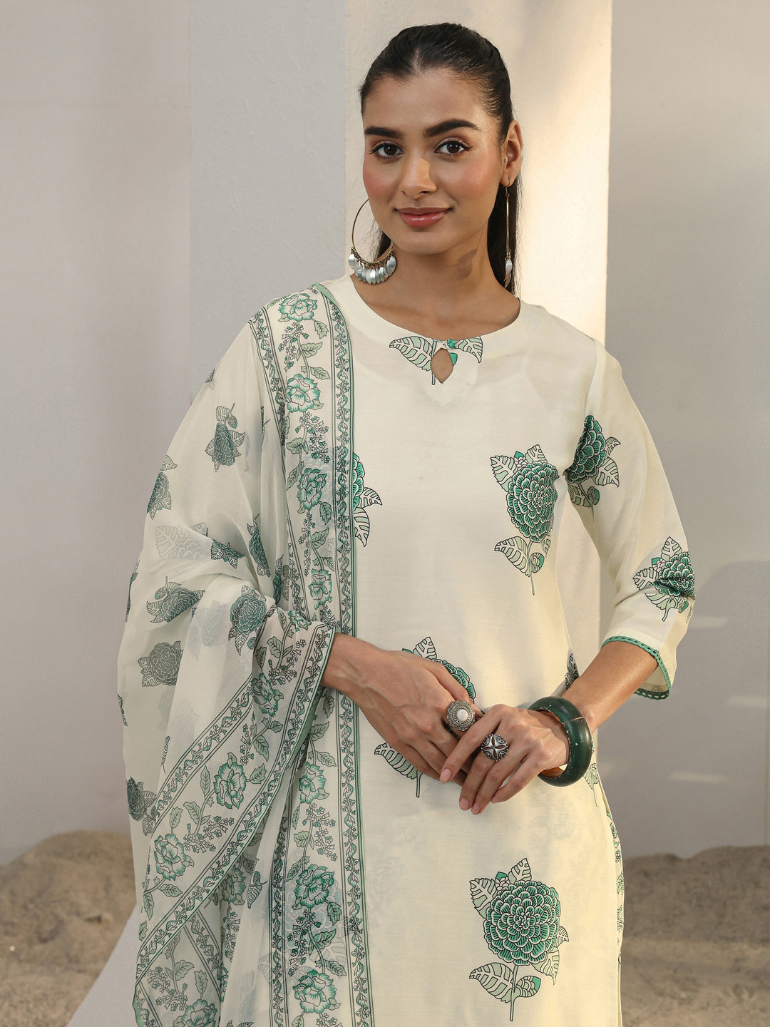  Off White Floral Printed Cotton Blend Straight Suit Set With Dupatta 