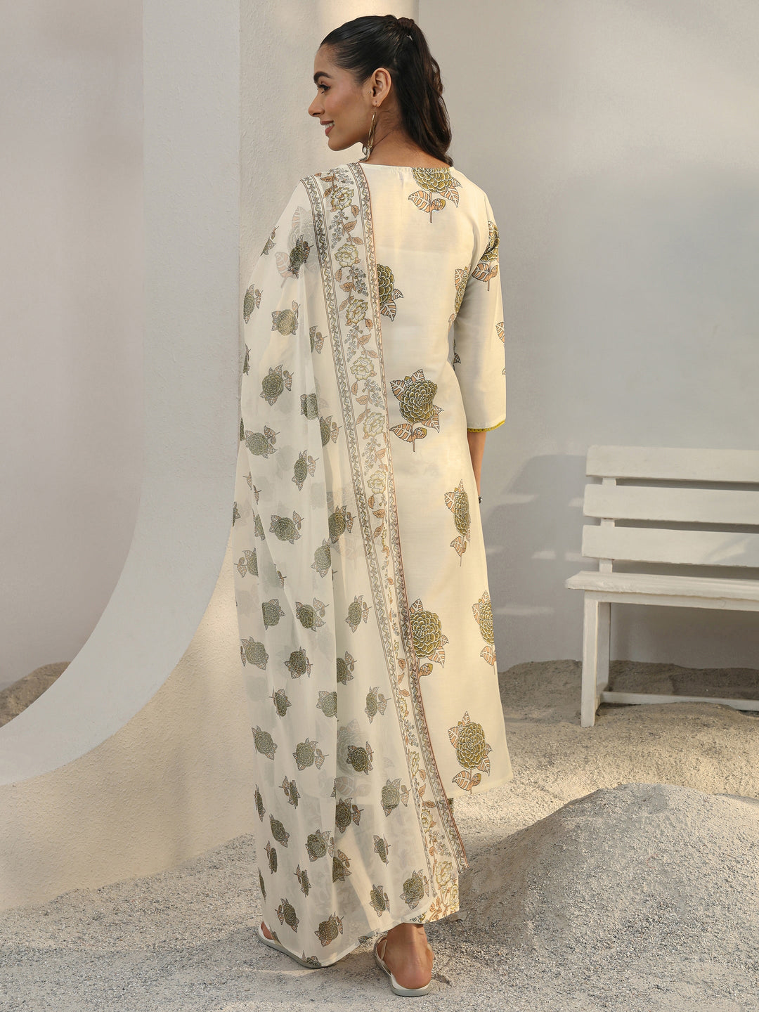  Off White Floral Printed Cotton Blend Straight Suit Set With Dupatta 