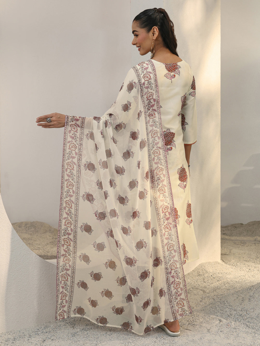  Off White Floral Printed Cotton Blend Straight Suit Set With Dupatta 
