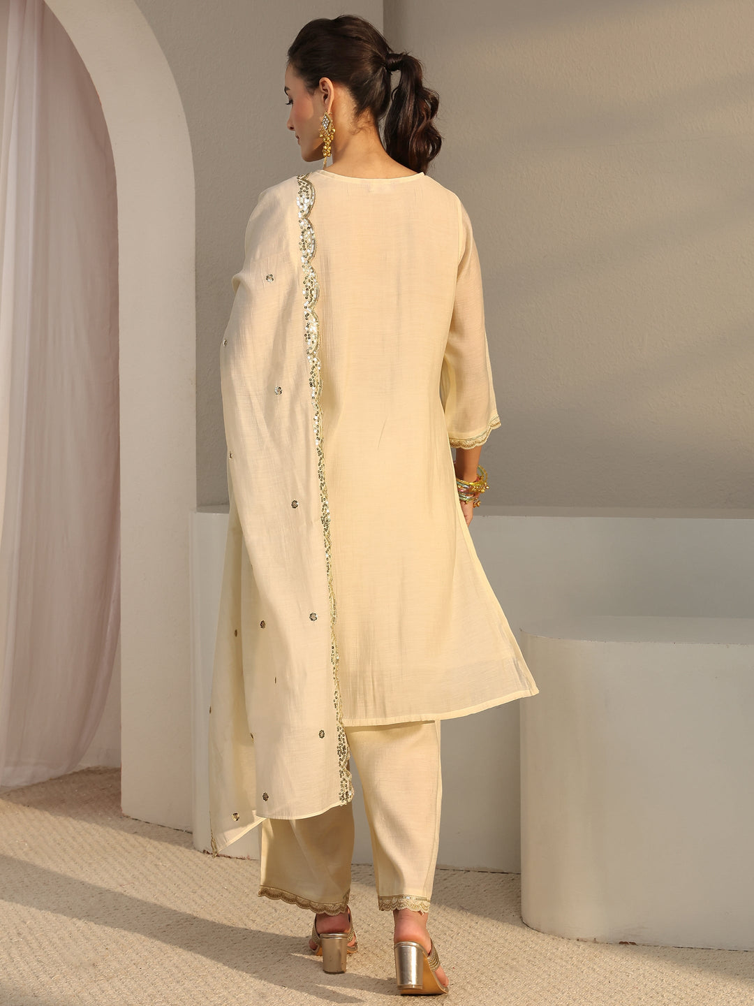  Off White Embellished Chanderi Silk Straight Suit Set With Dupatta 