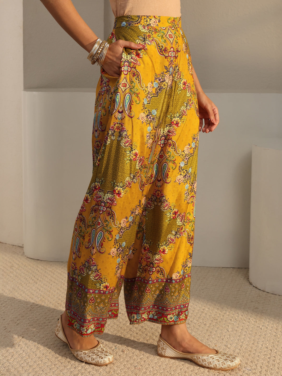  Libas Art Green Ethnic Printed Silk Blend A-Line Suit Set With Dupatta 