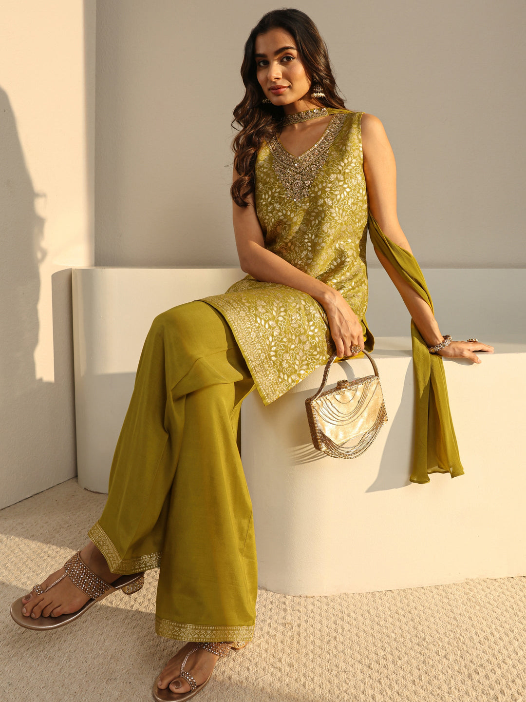  Green Floral Woven Design Silk Blend Straight Suit Set With Dupatta 