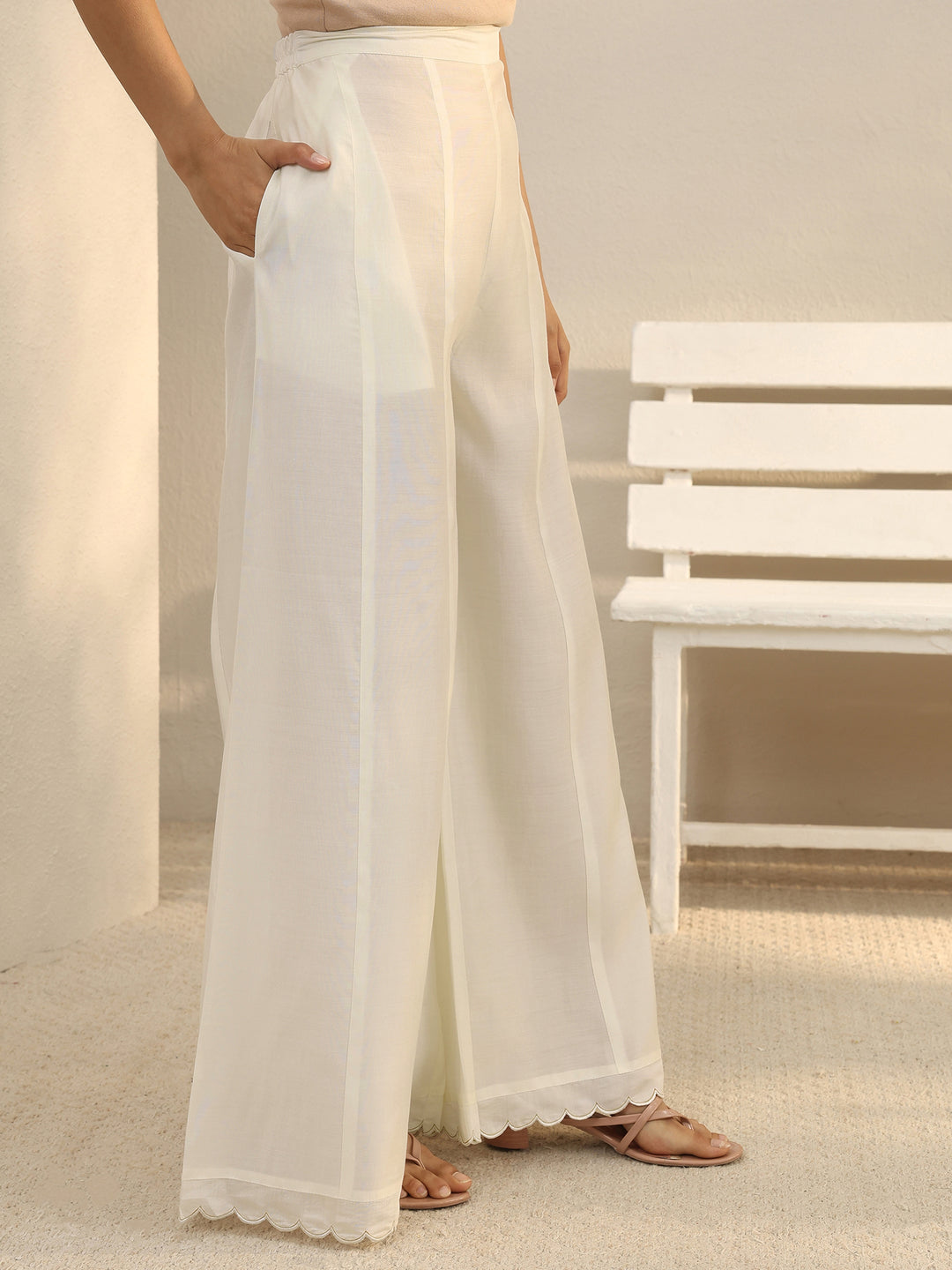  White Floral Embroidered Chanderi Silk Co-Ord Set 