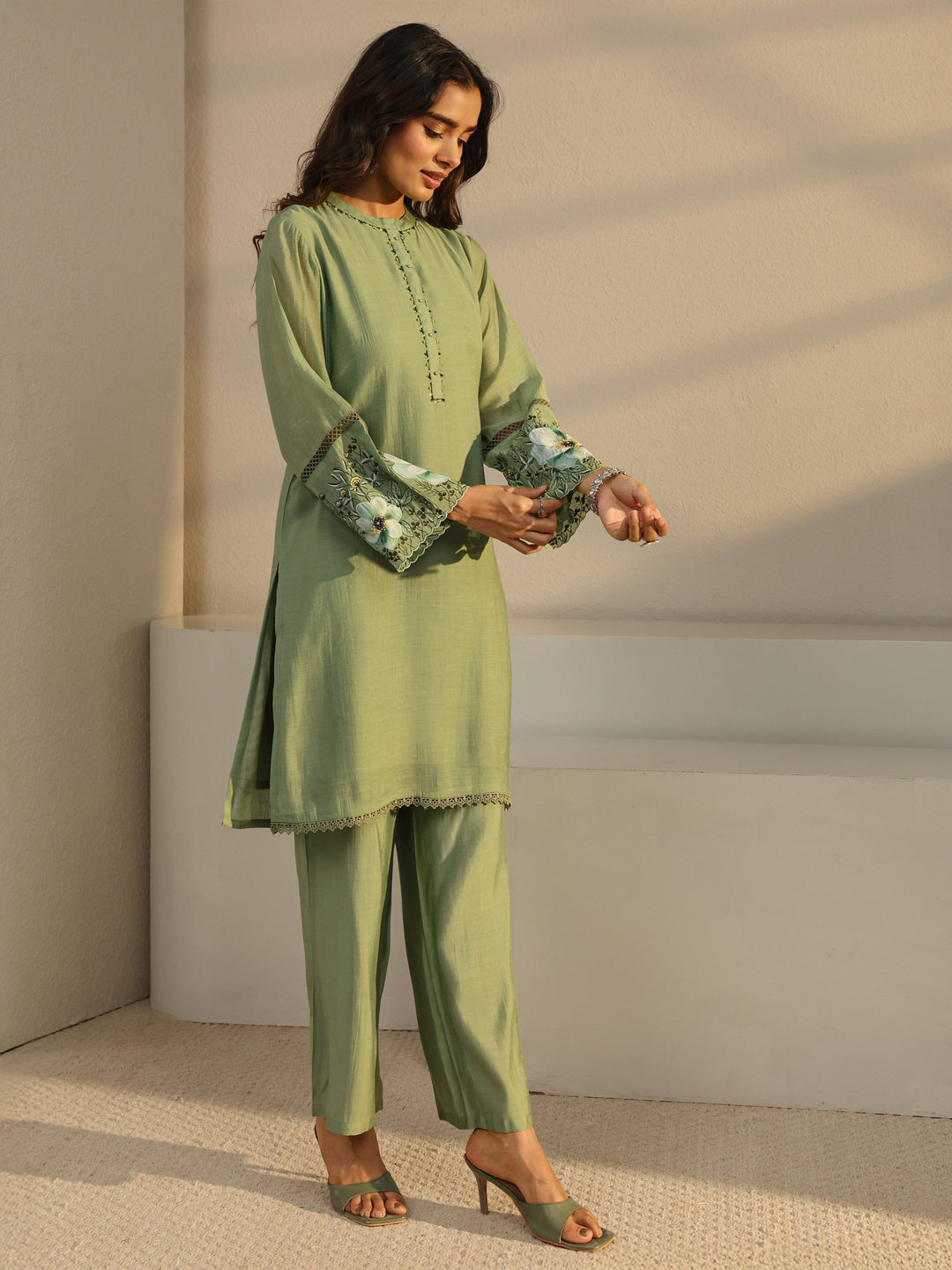  Green Solid Chanderi Silk Straight Suit Set With Dupatta 