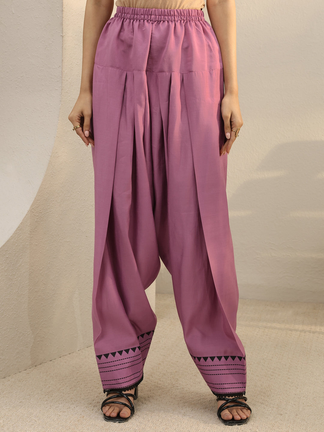  Mauve Floral Embroidered Chanderi Silk Straight Suit Set 