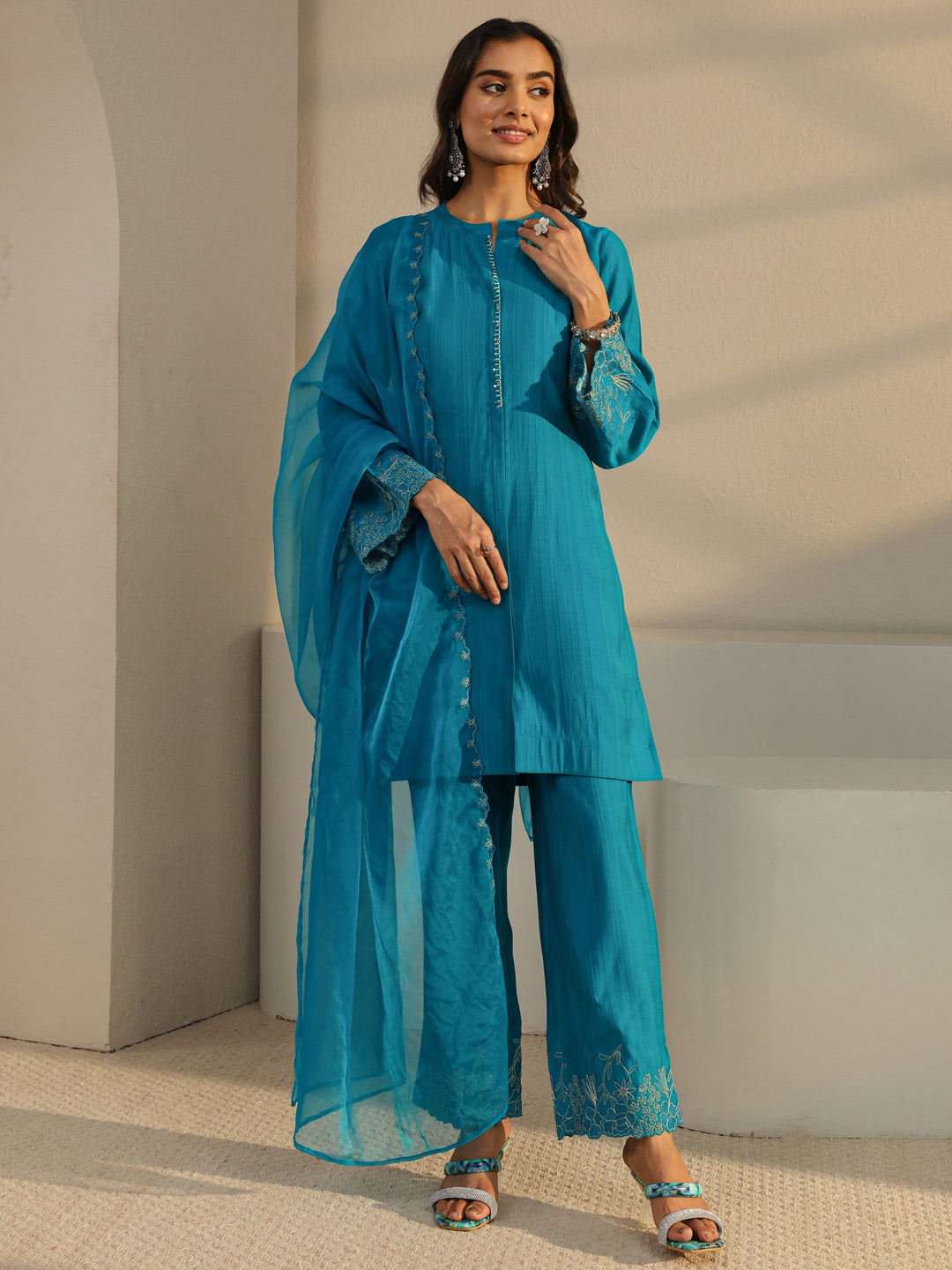  Blue Solid Silk Blend Straight Suit Set With Dupatta 