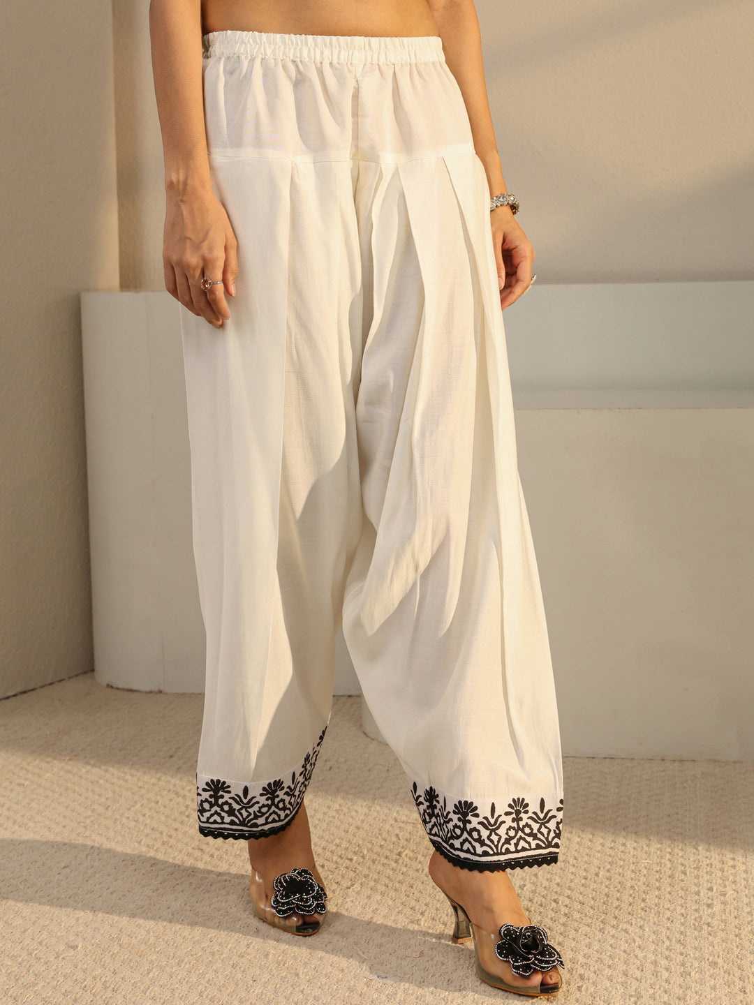 White Floral Embroidered Chanderi Silk Straight Suit Set With Dupatta 