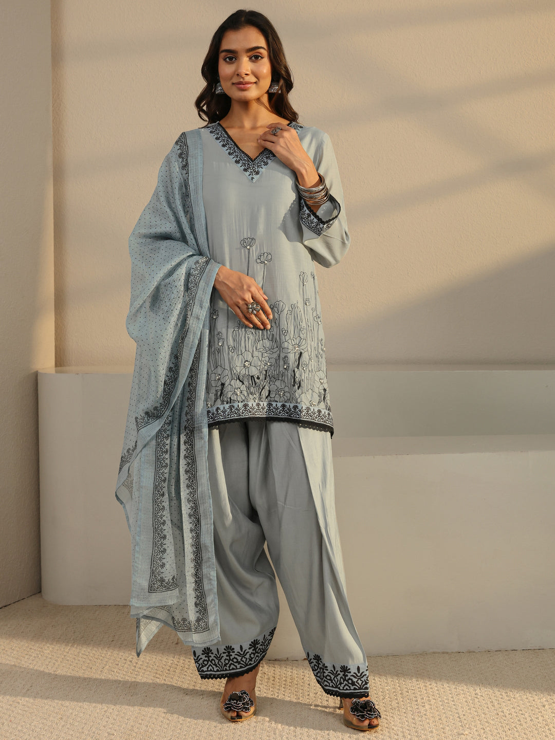  Grey Floral Embroidered Chanderi Silk Straight Suit Set With Dupatta 