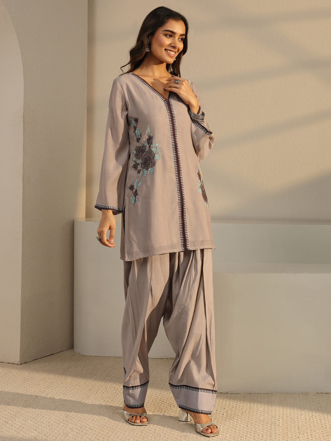  Taupe Floral Embroidered Chanderi Silk Straight Suit Set With Dupatta 