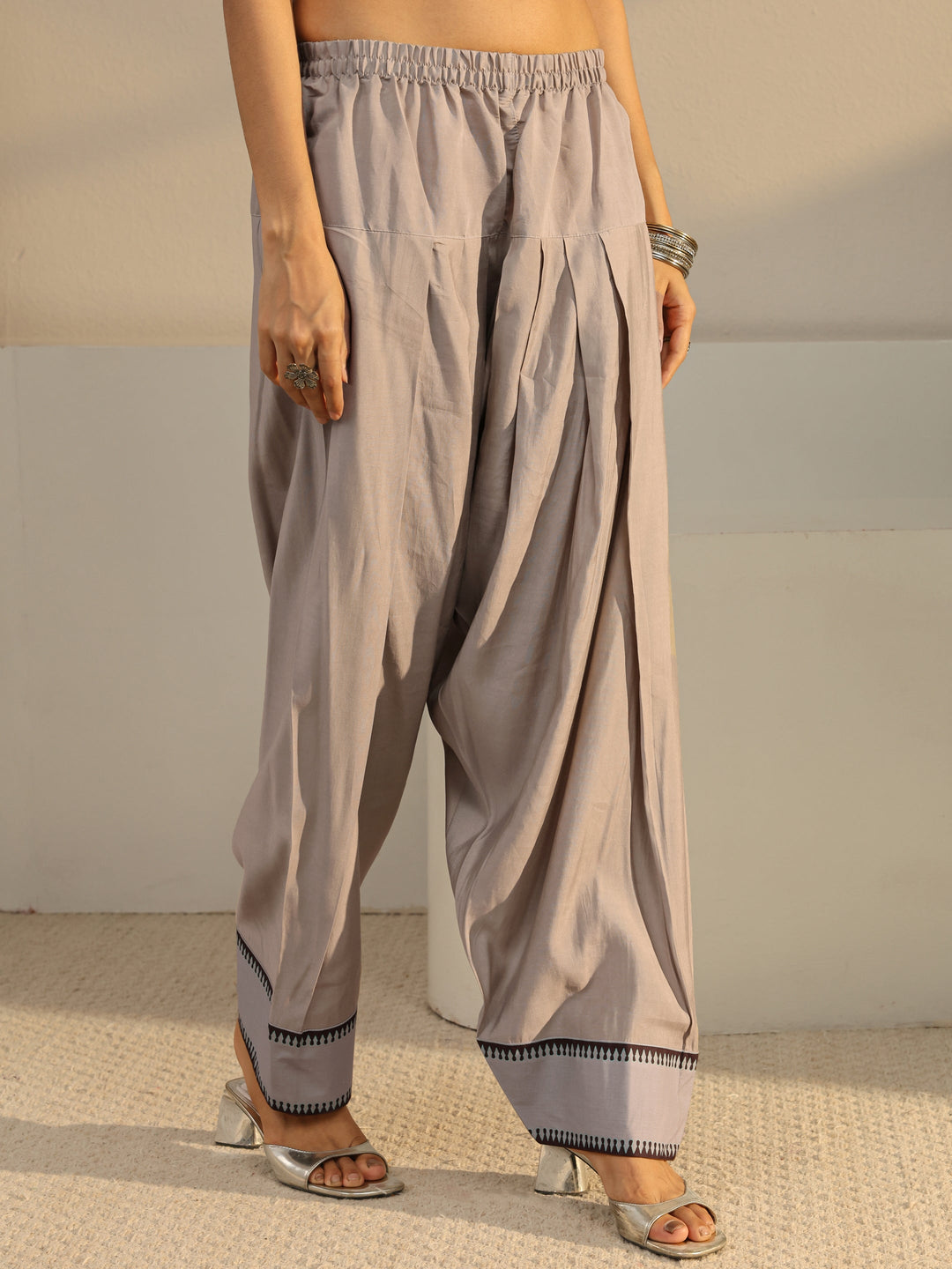  Taupe Floral Embroidered Chanderi Silk Straight Suit Set With Dupatta 