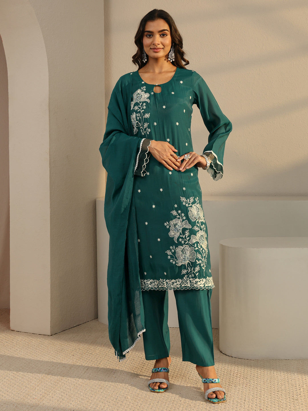 Green Floral Embroidered Chanderi Silk Straight Suit Set With Dupatta 