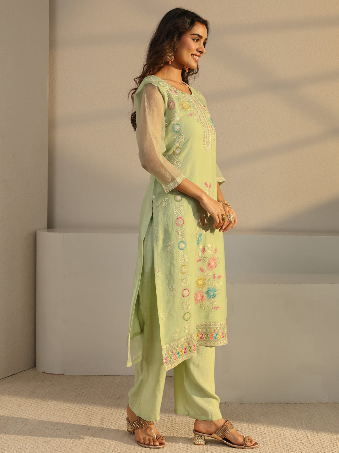  Green Floral Embroidered Organza Straight Suit Set With Dupatta 
