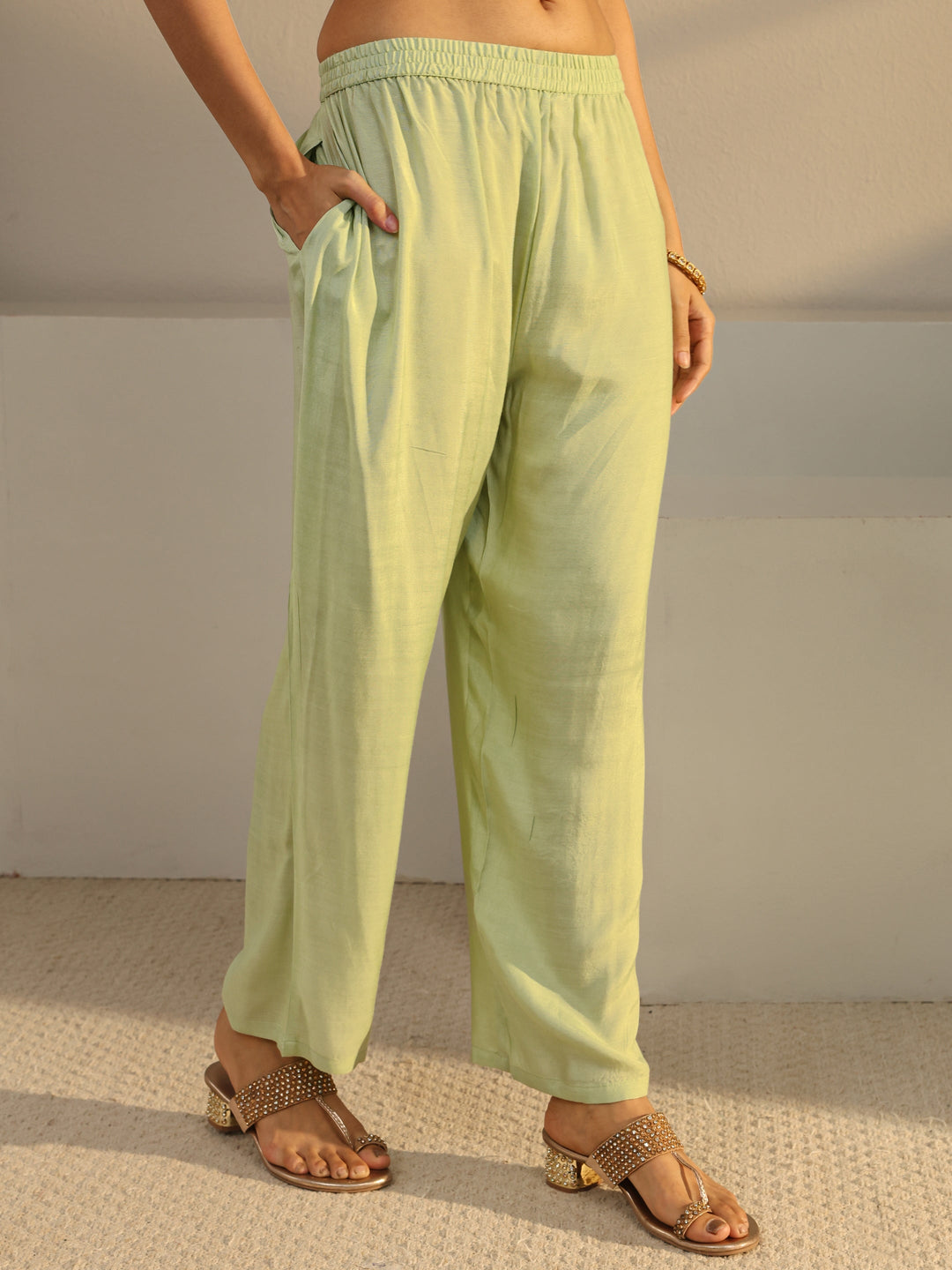  Green Floral Embroidered Organza Straight Suit Set With Dupatta 