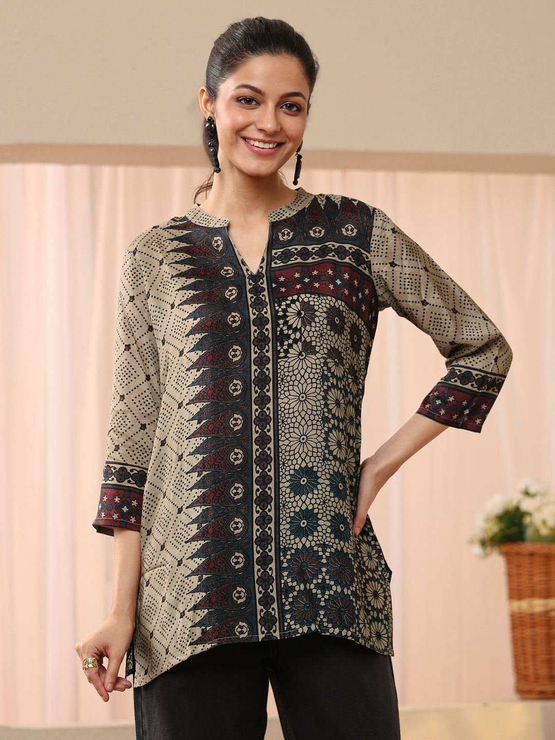  Off White Ethnic Motif Printed Silk Blend Straight Short Kurti 