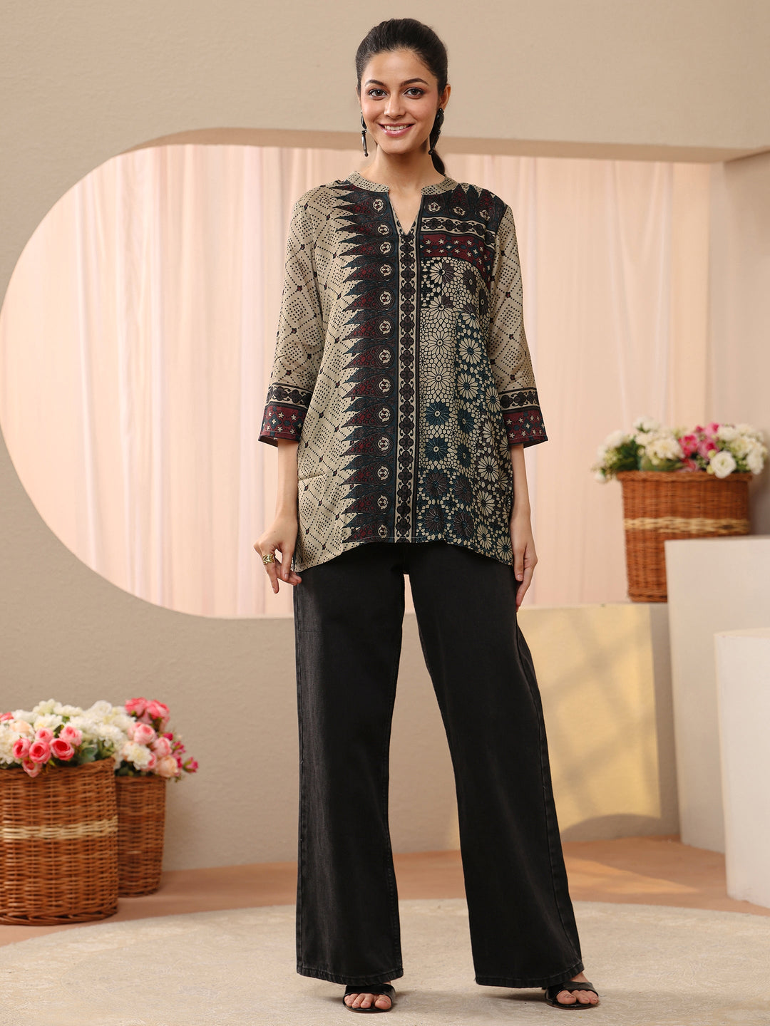  Off White Ethnic Motif Printed Silk Blend Straight Short Kurti 