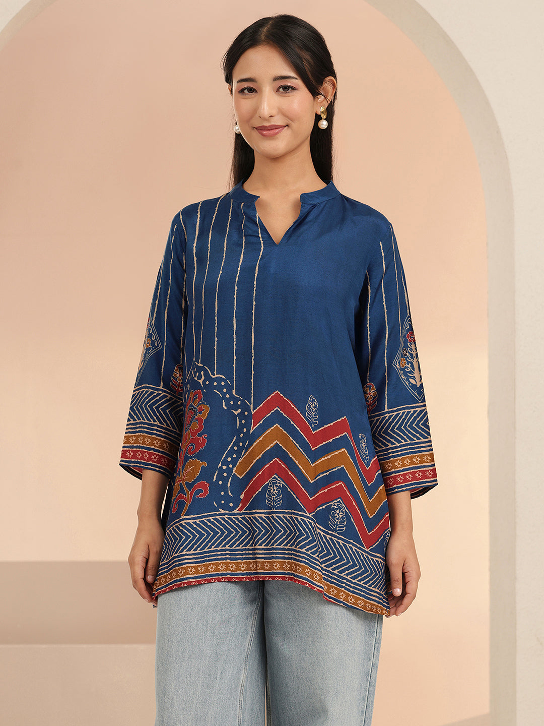  Blue Ethnic Motif Printed Straight Kurti 