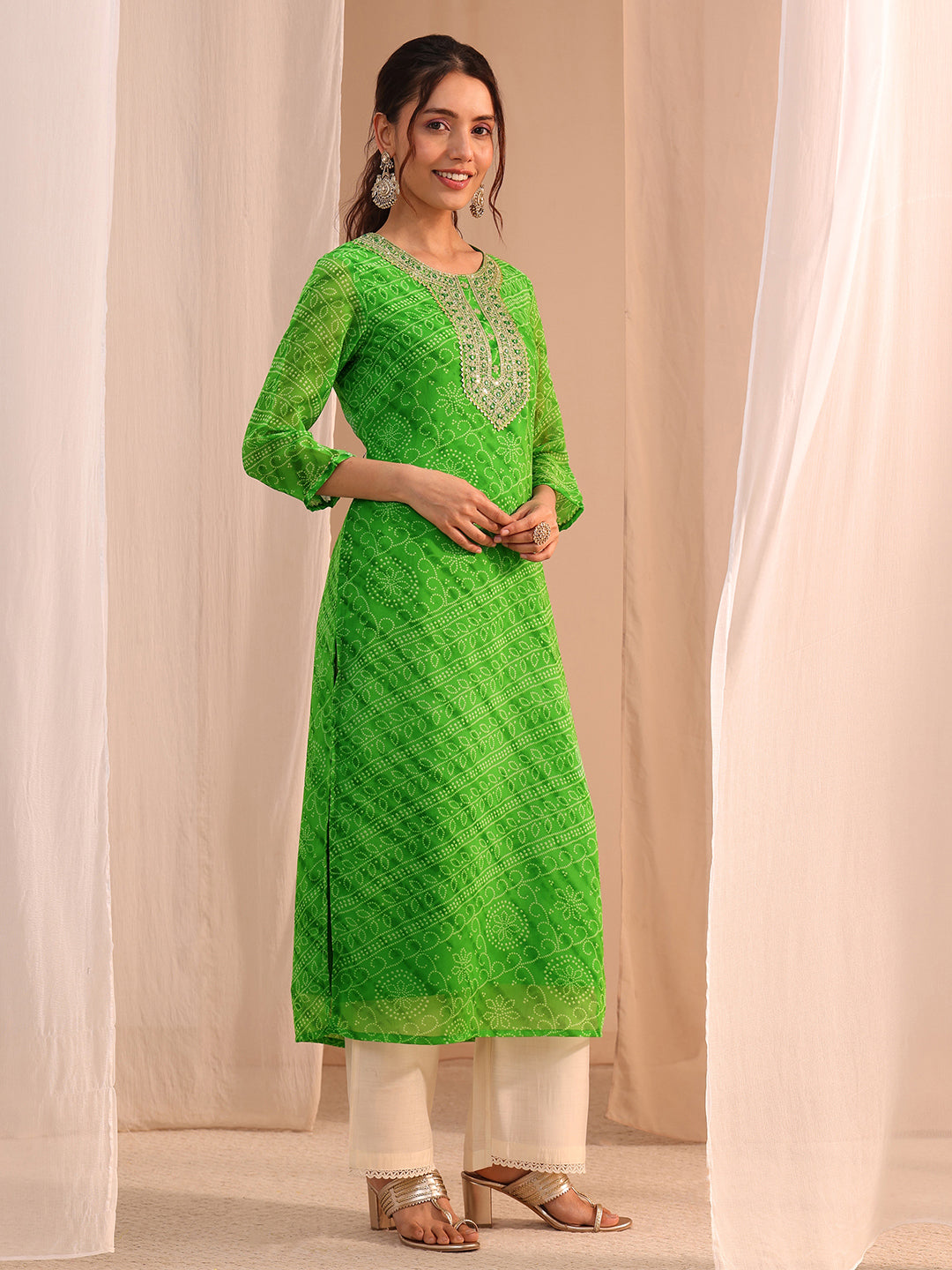  Green Bandhani Printed Chiffon Straight Kurta 