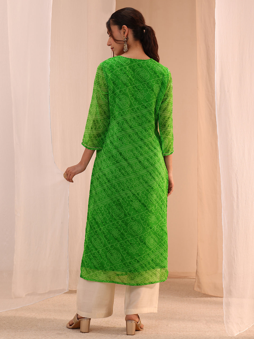  Green Bandhani Printed Chiffon Straight Kurta 
