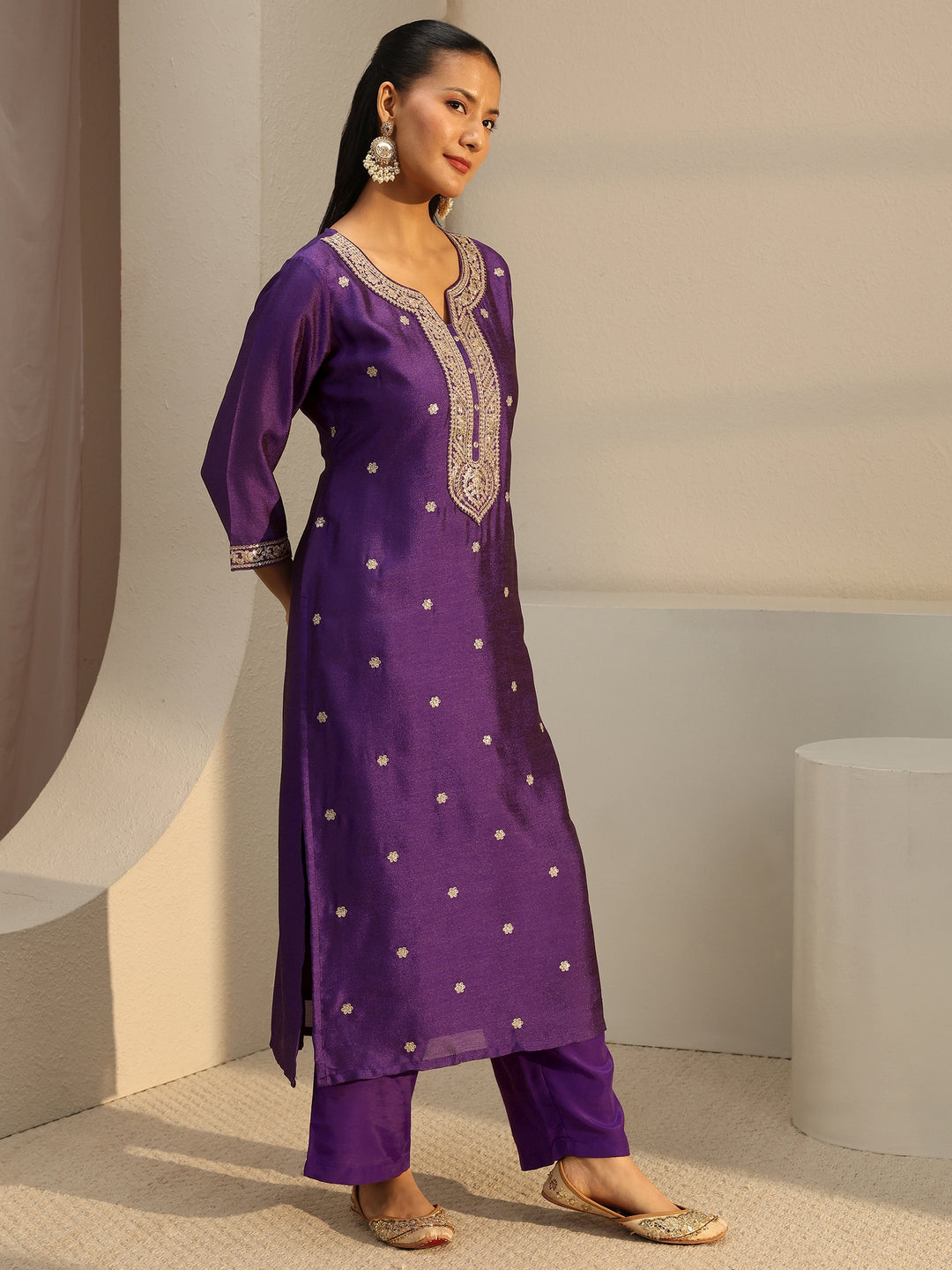  Purple Ethnic Motif Zari Embroidered Straight Kurta With Lining 