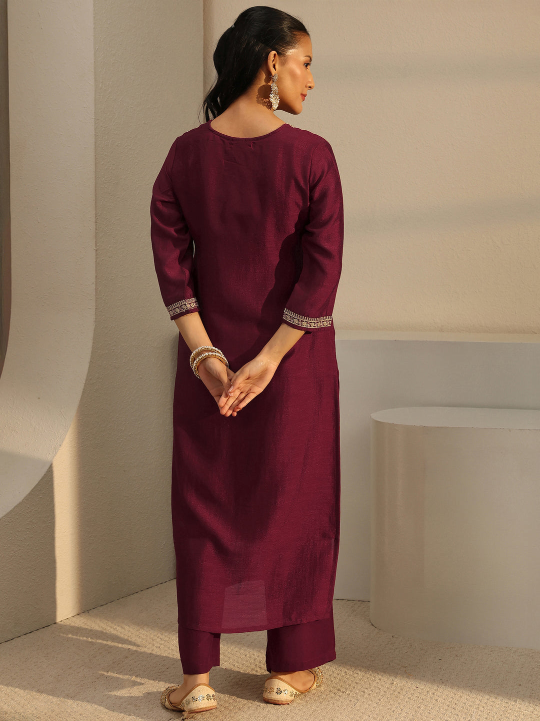  Maroon Ethnic Motif Zari Embroidered Straight Kurta With Lining 