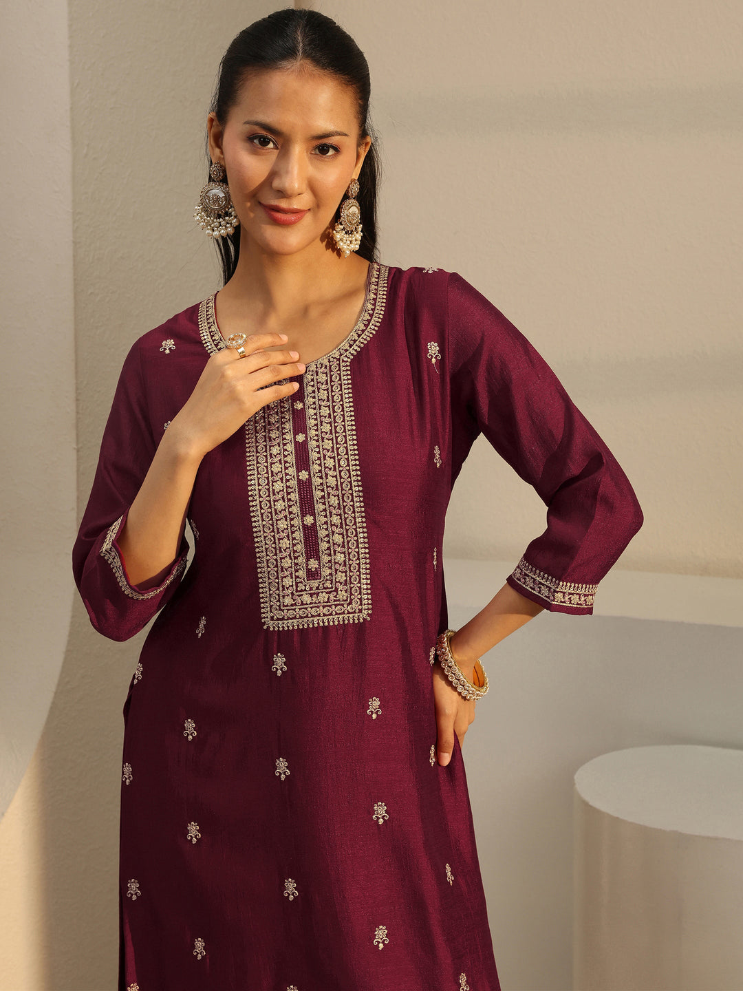  Maroon Ethnic Motif Zari Embroidered Straight Kurta With Lining 