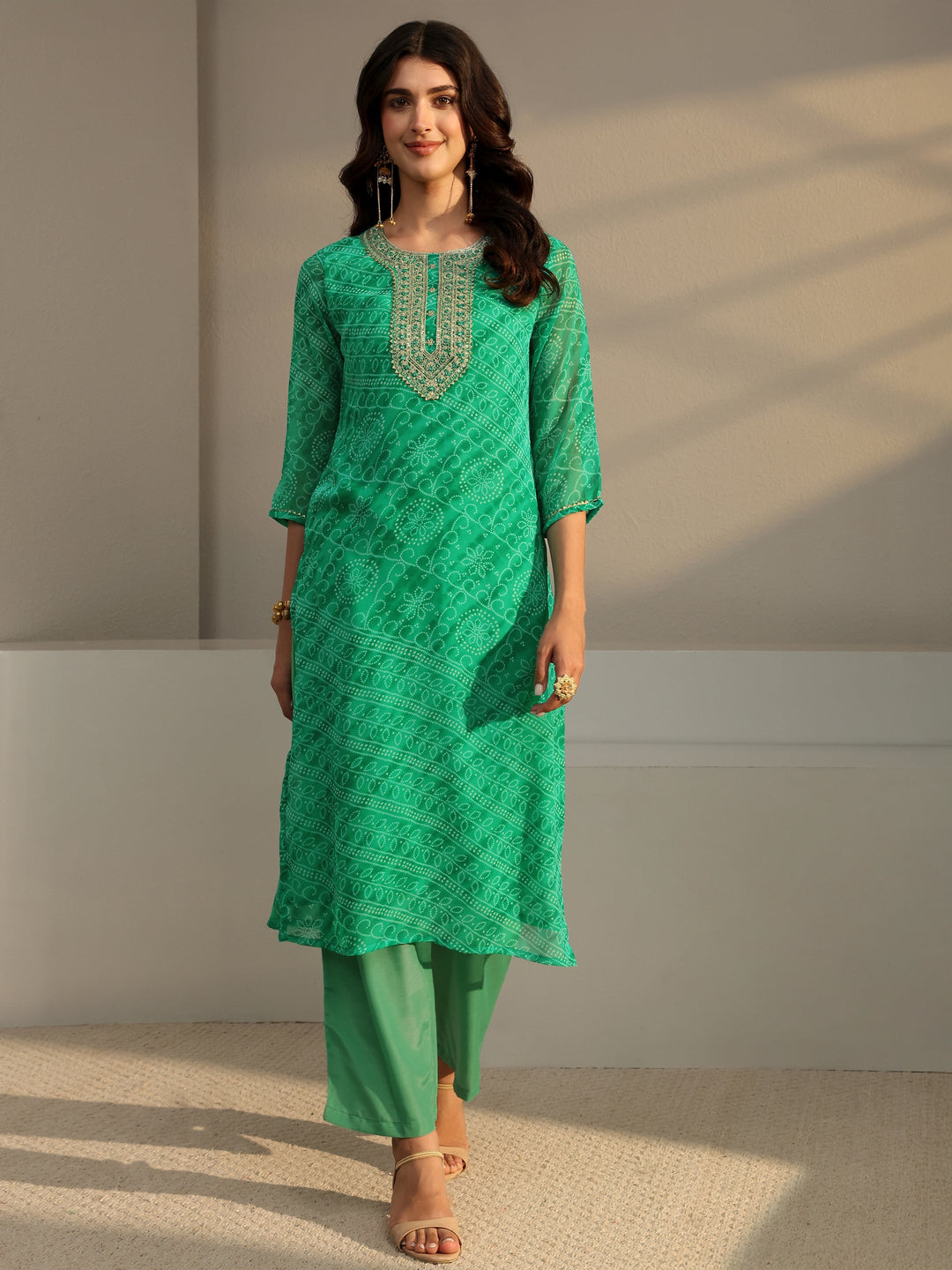  Green Bandhani Printed Chiffon Straight Kurta 