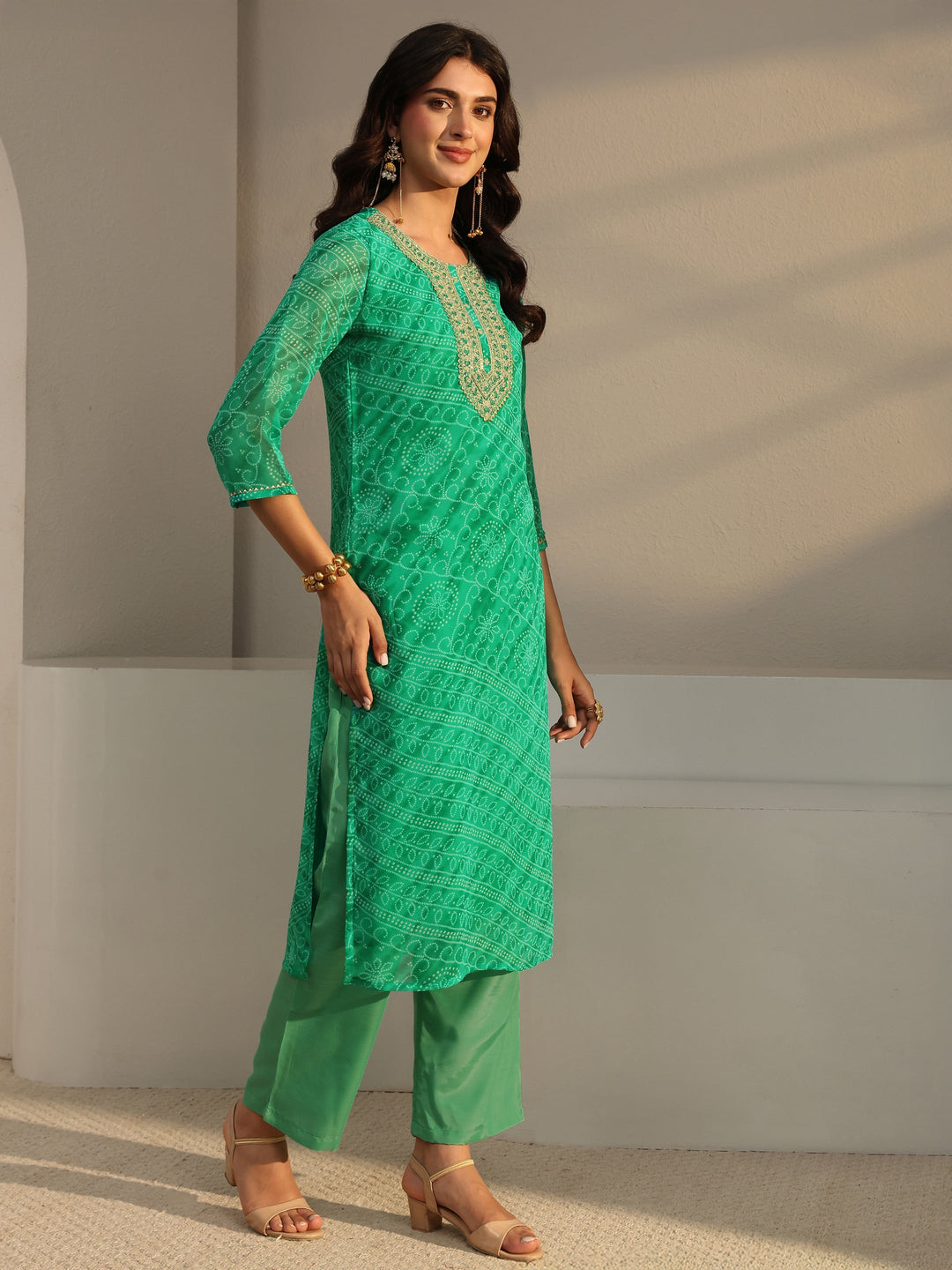  Green Bandhani Printed Chiffon Straight Kurta 