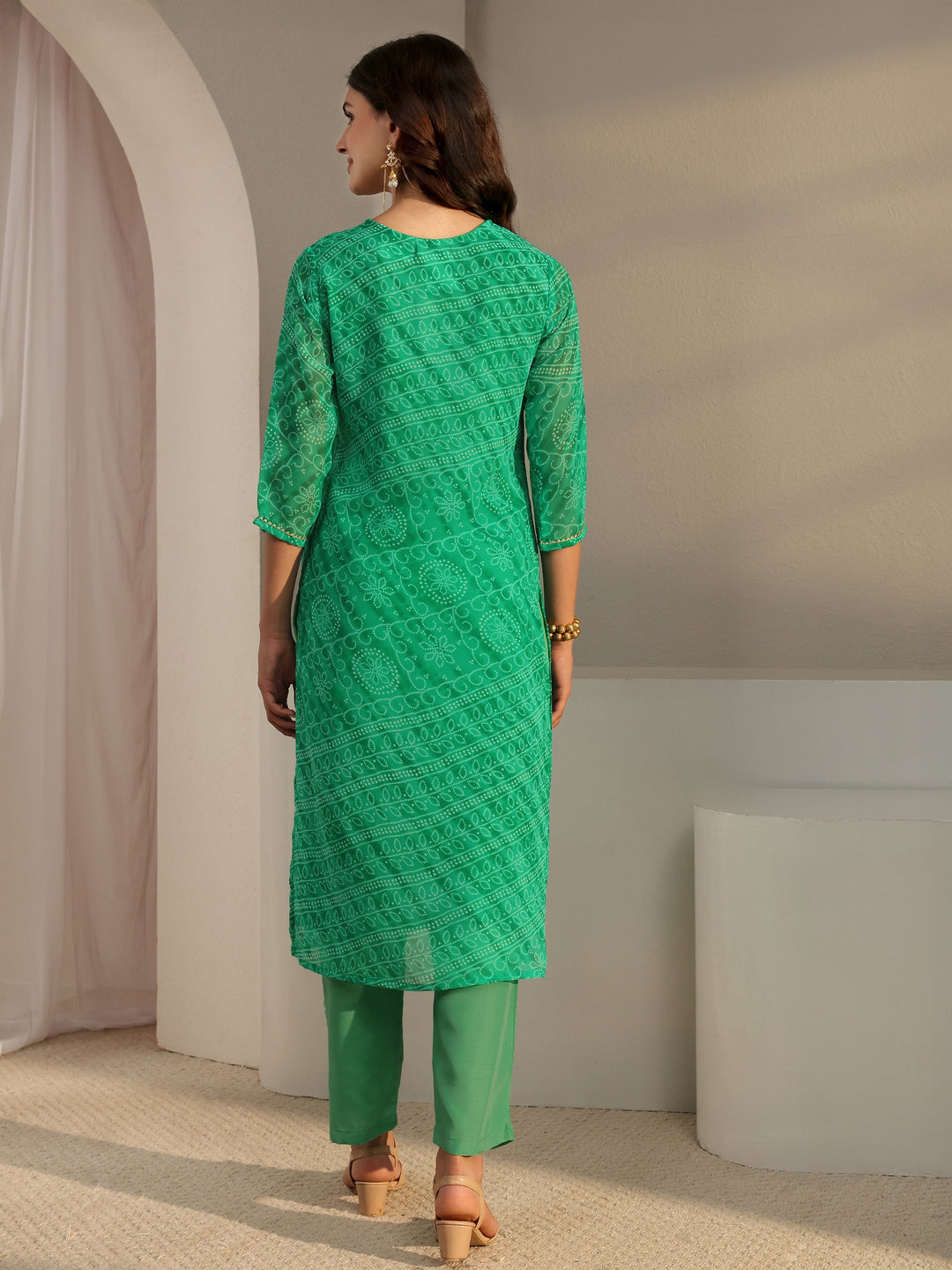  Green Bandhani Printed Chiffon Straight Kurta 