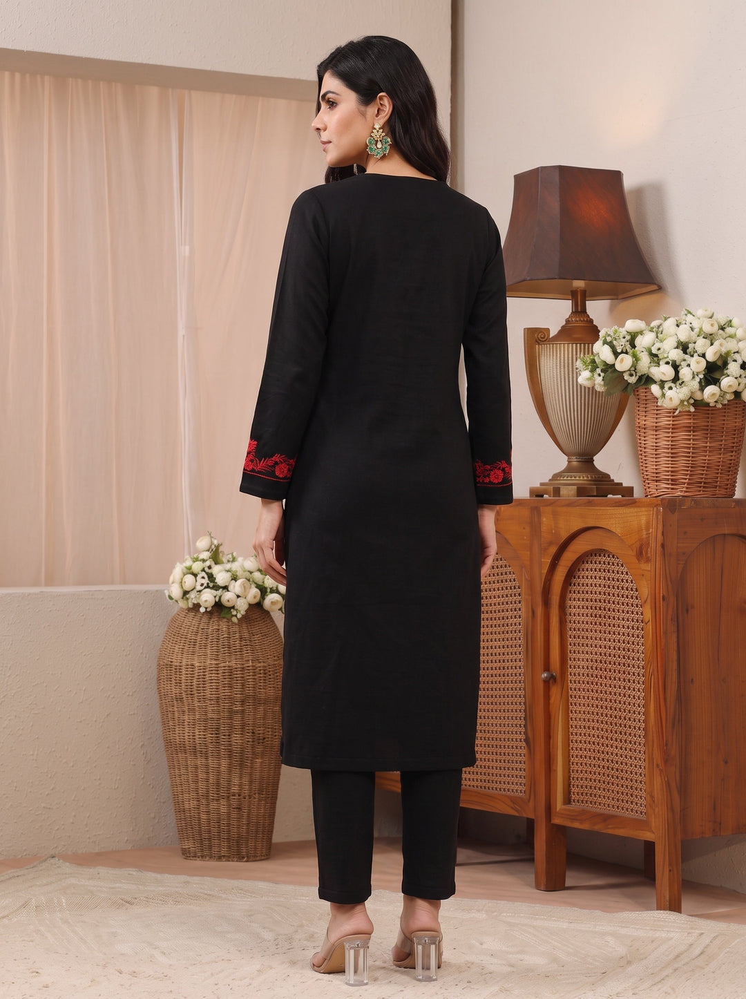  Libas Black Floral Embroidered Straight Kurta 