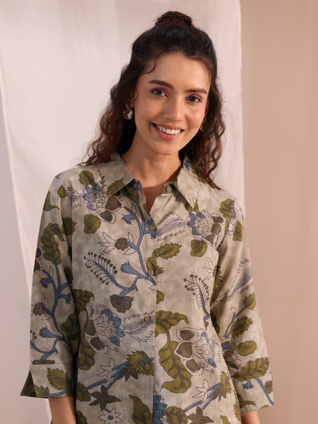  Green Floral Printed Cotton Shirt 