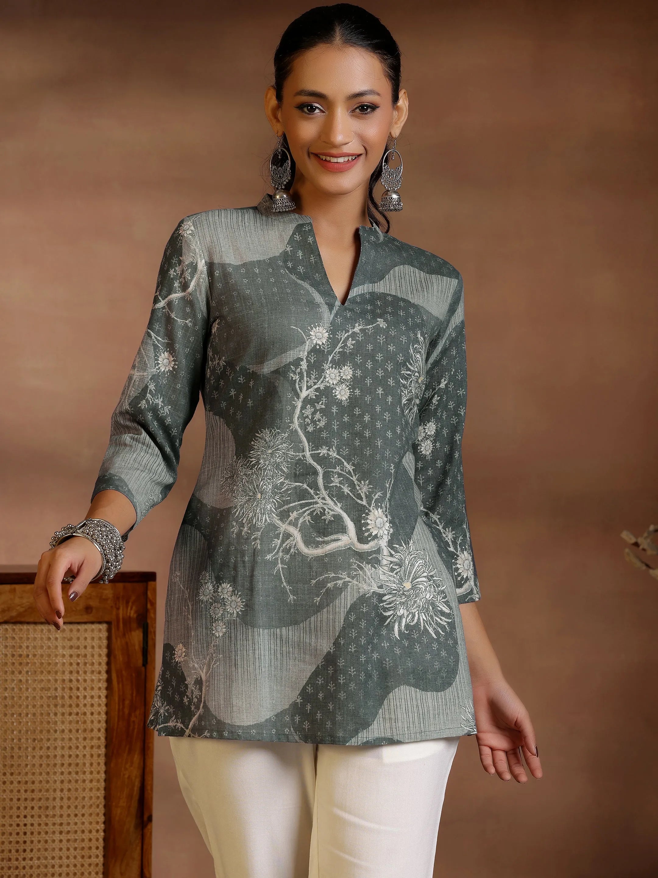 libas Grey Printed Cotton Blend Straight Kurtis-picture-11