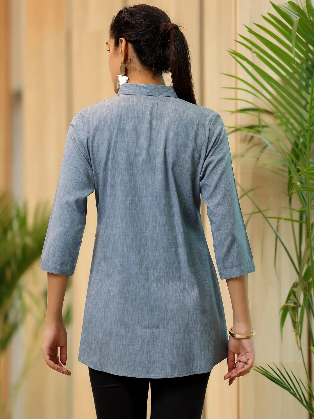  Grey Solid Cotton Blend Straight Kurti 