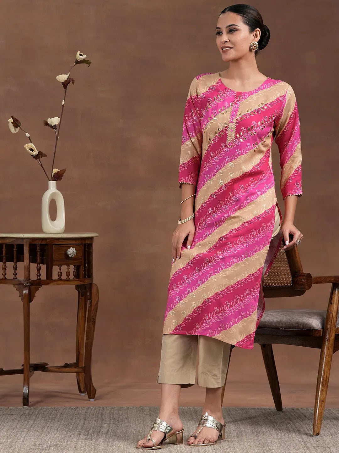  Pink Printed Rayon Straight Kurta 