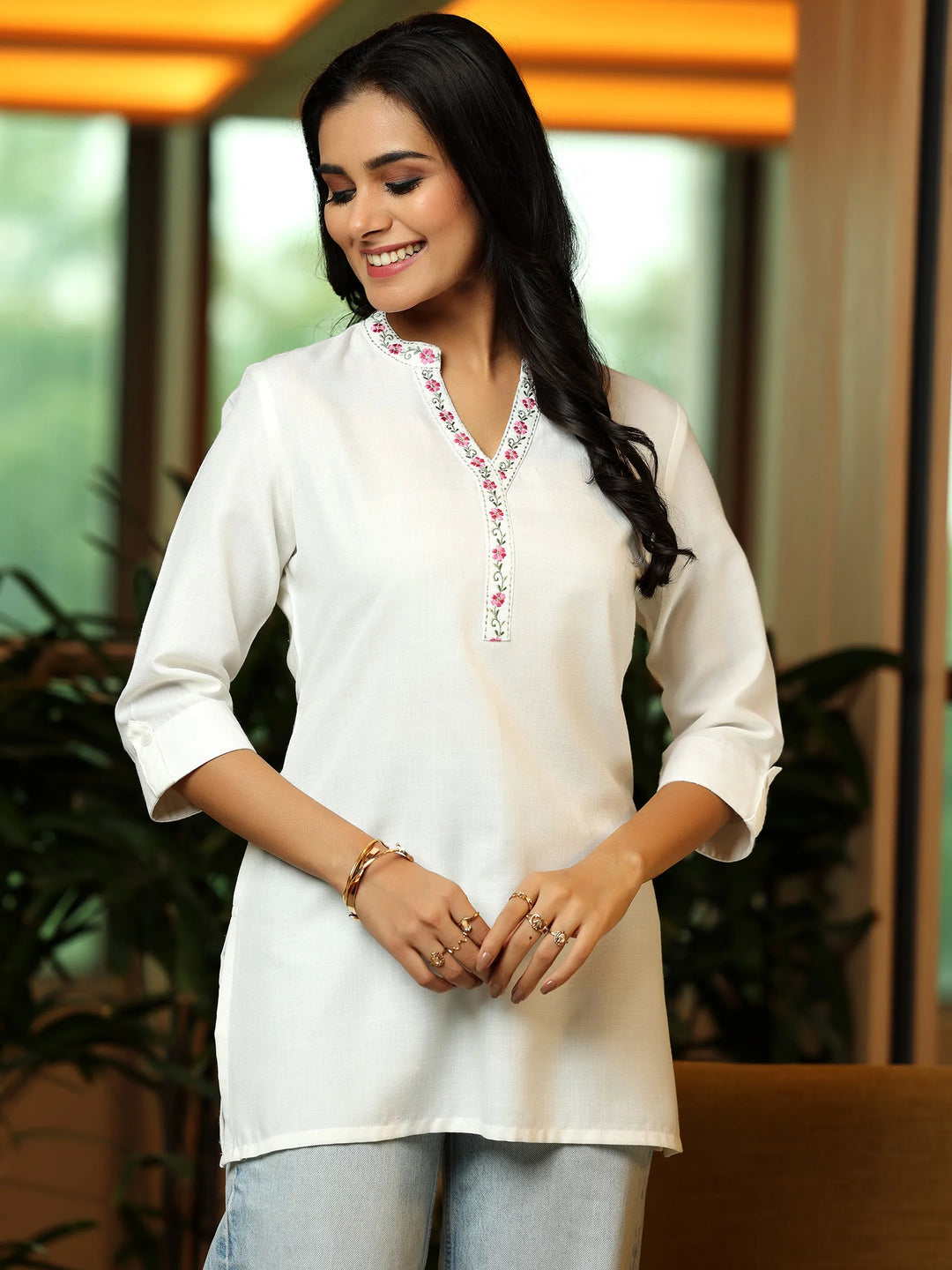  White Solid Cotton Blend Straight Kurti 