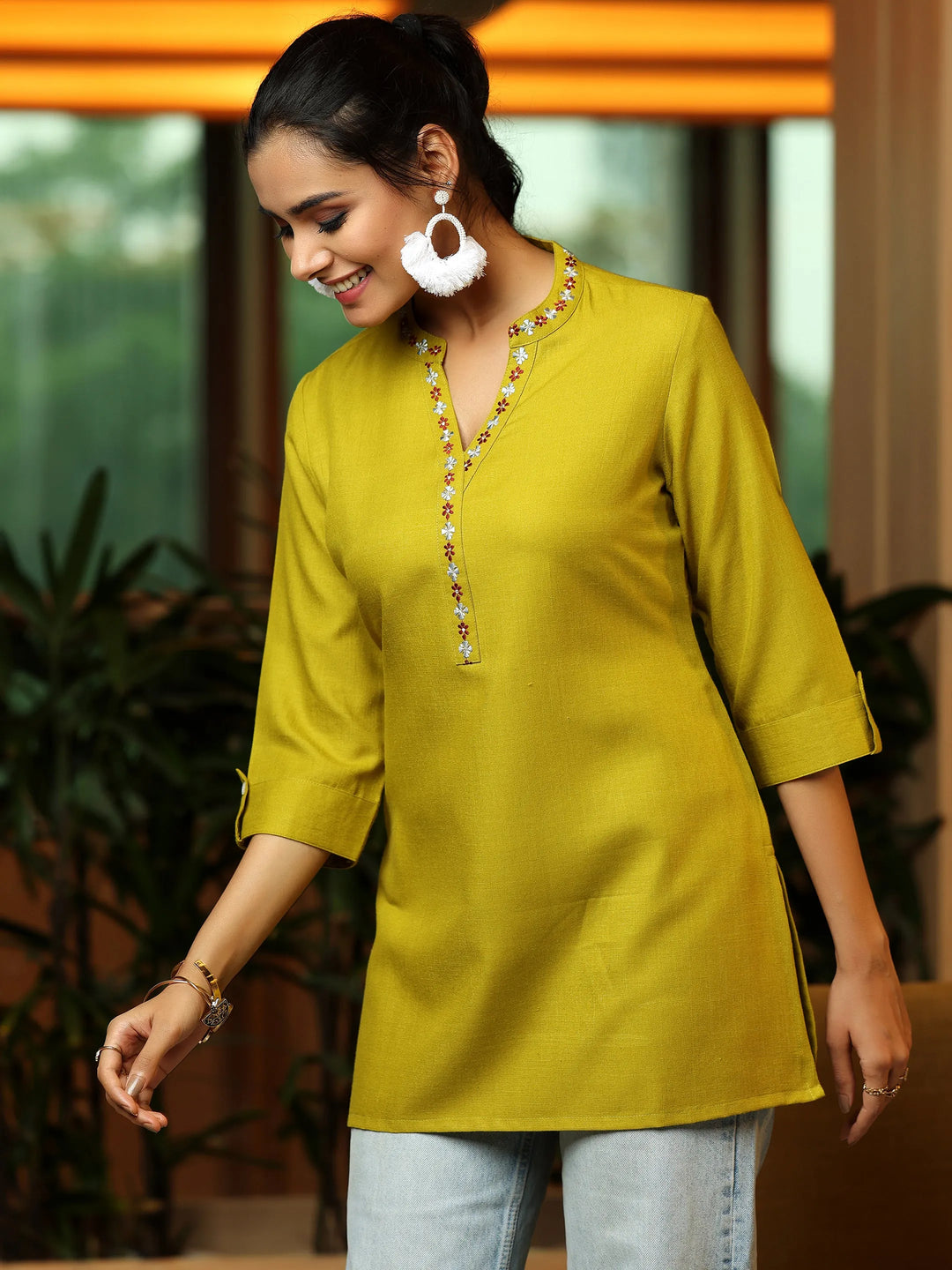  Green Solid Cotton Blend Straight Kurti 