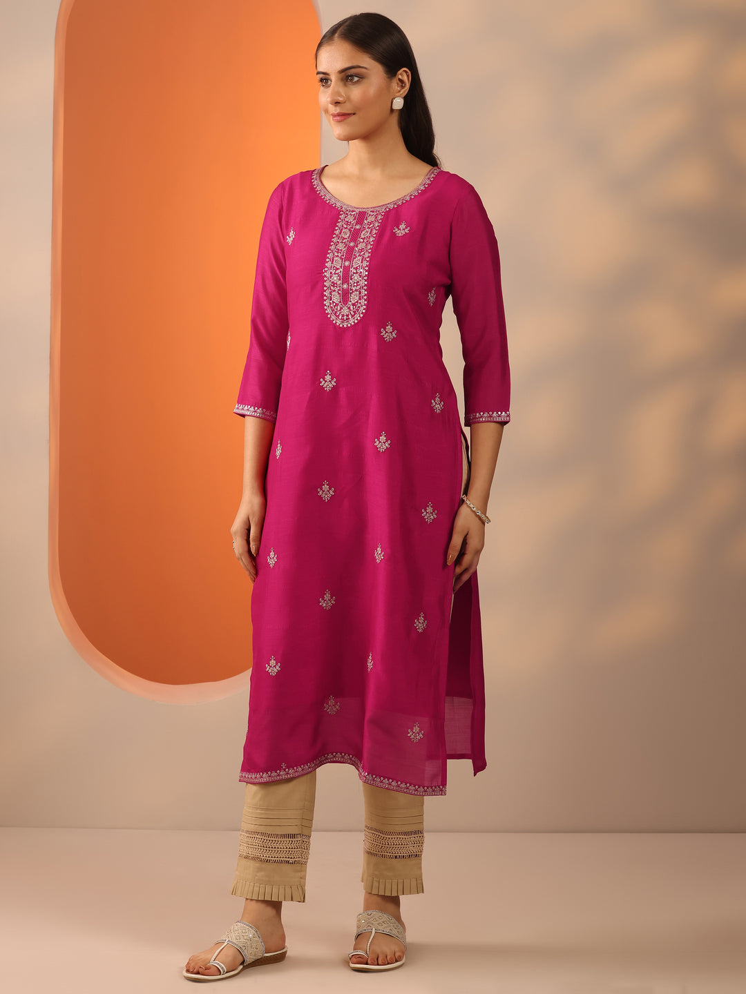  Pink Embroidered Silk Blend Straight Kurta 