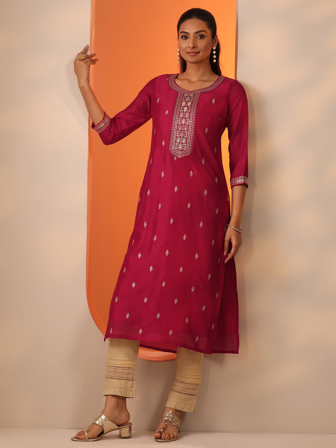  Pink Embroidered Silk Blend Straight Kurta 