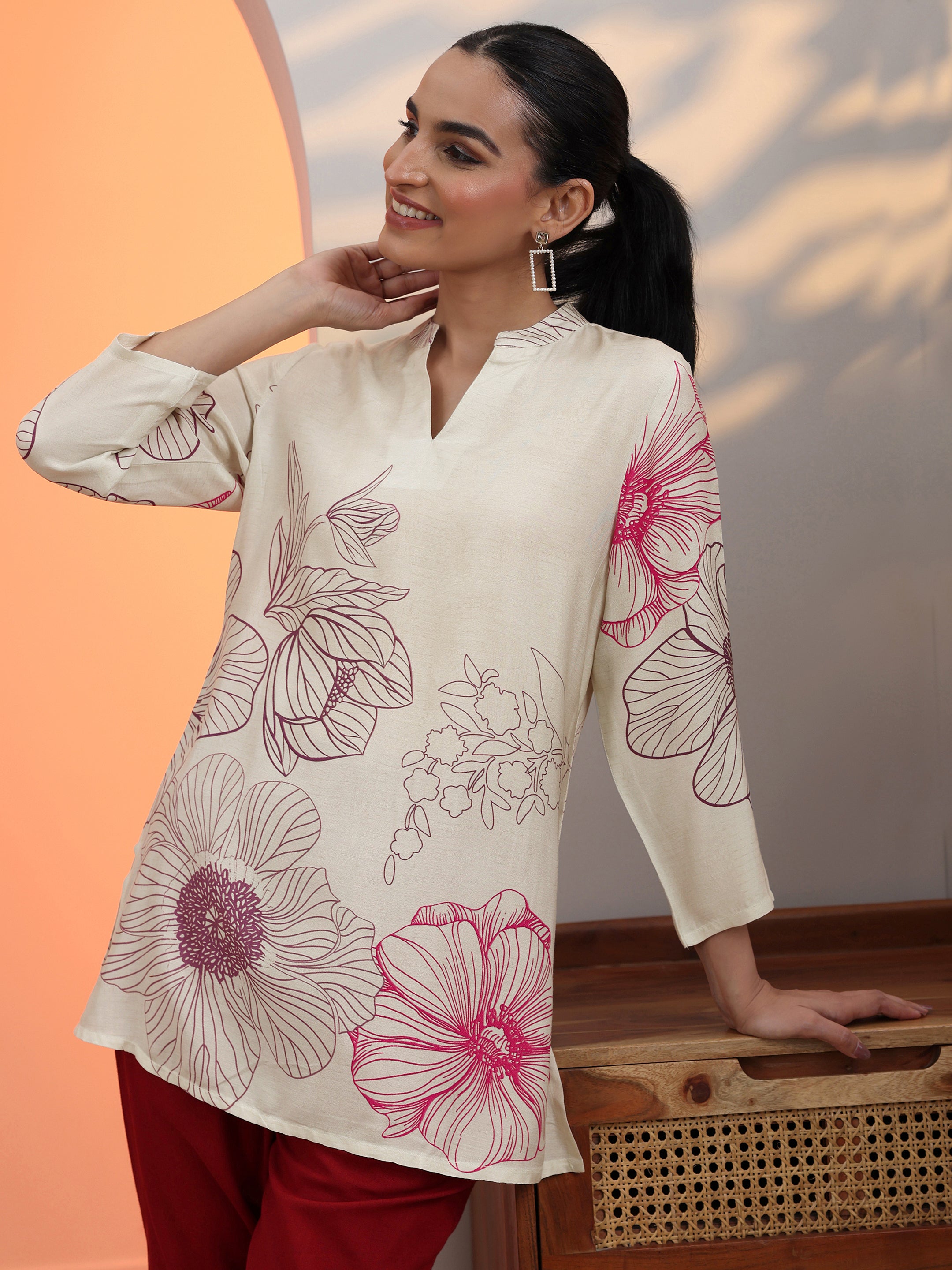 libas Off White Printed Silk Blend Straight Short Kurti-picture-19