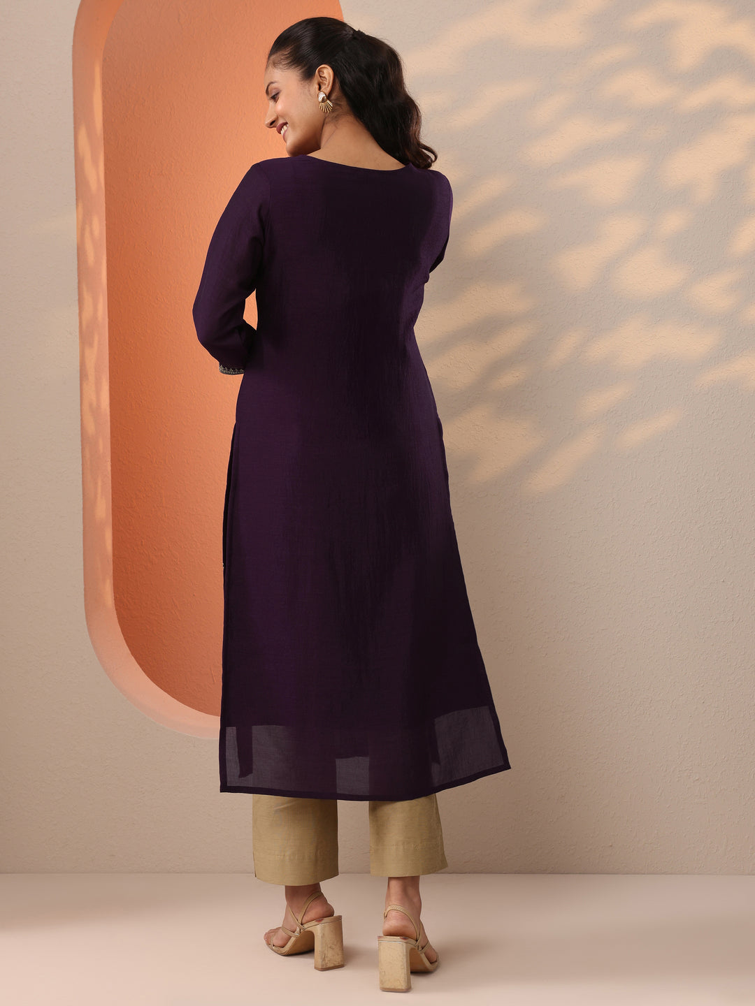  Purple Embroidered Silk Blend Straight Kurta 