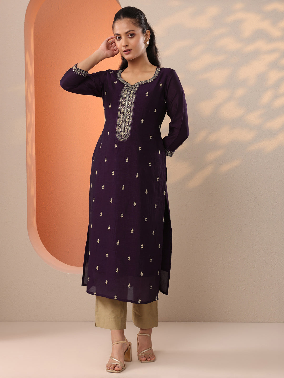  Purple Embroidered Silk Blend Straight Kurta 