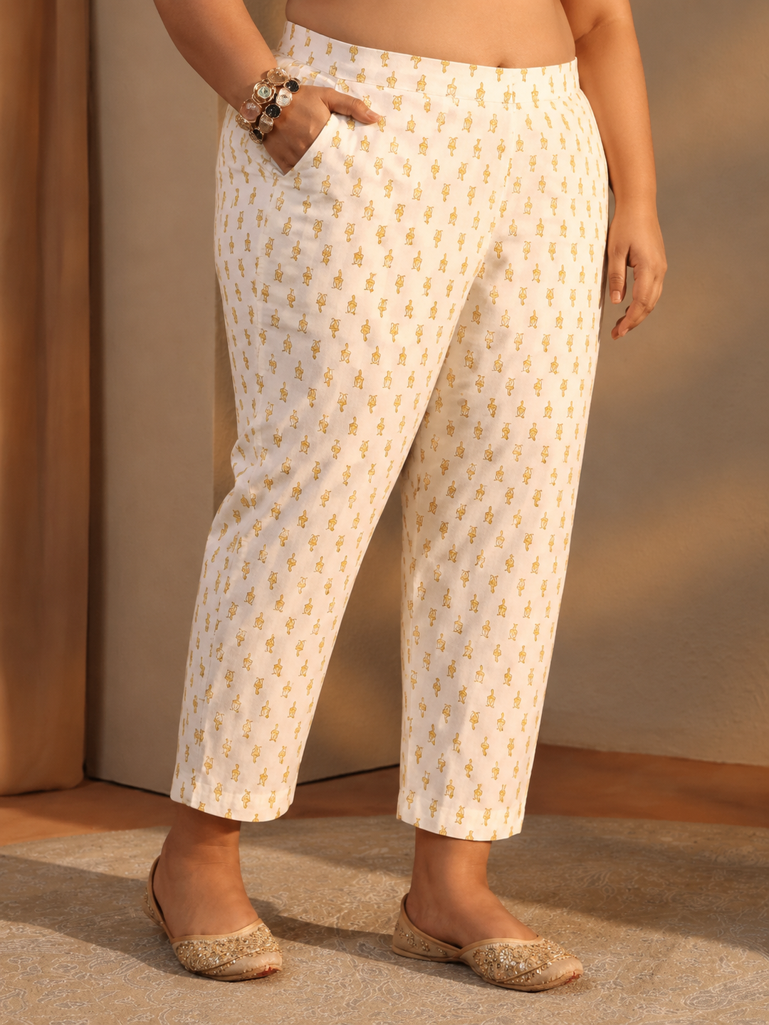  Plus Size White Floral Printed Cotton A-Line Suit Set 