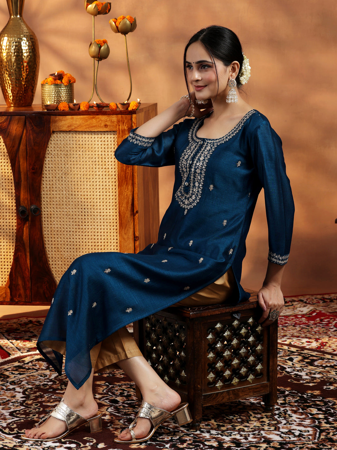  Teal Embroidered Silk Straight Kurta 