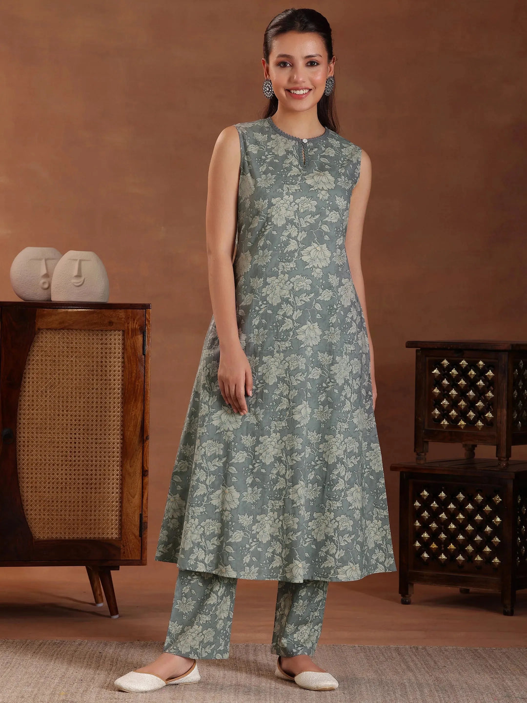  Grey Printed Pure Cotton A-Line Kurta With Trousers 