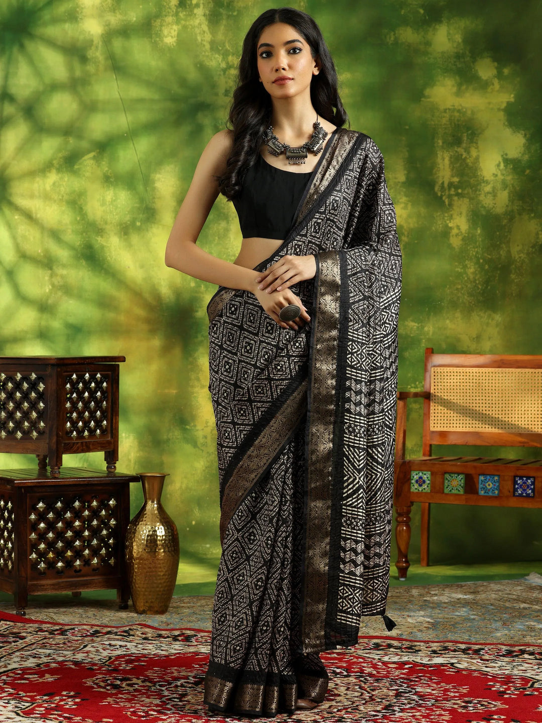 Black Printed Silk Blend Saree With Unstitched Blouse Piece - Libas 