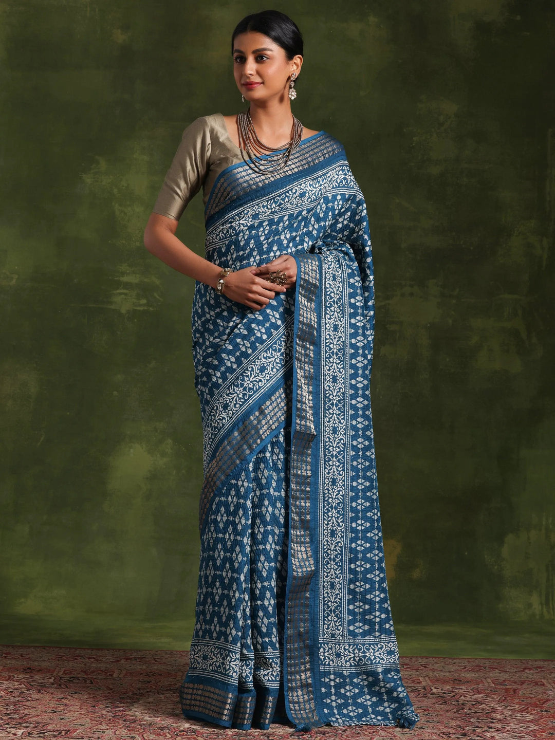 Teal Printed Silk Blend Saree With Unstitched Blouse Piece - Libas 