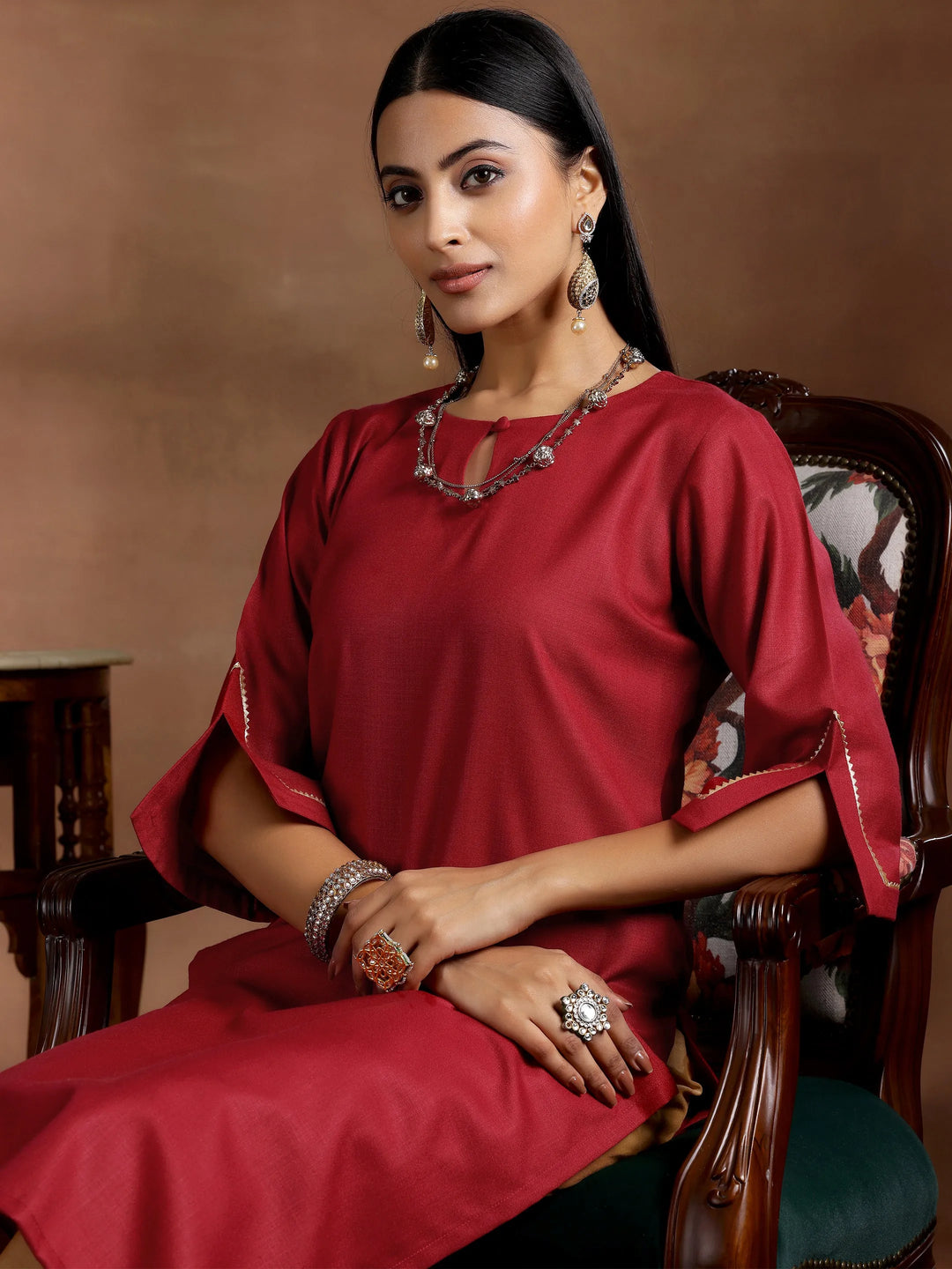  Maroon Solid Cotton Blend Straight Kurta 