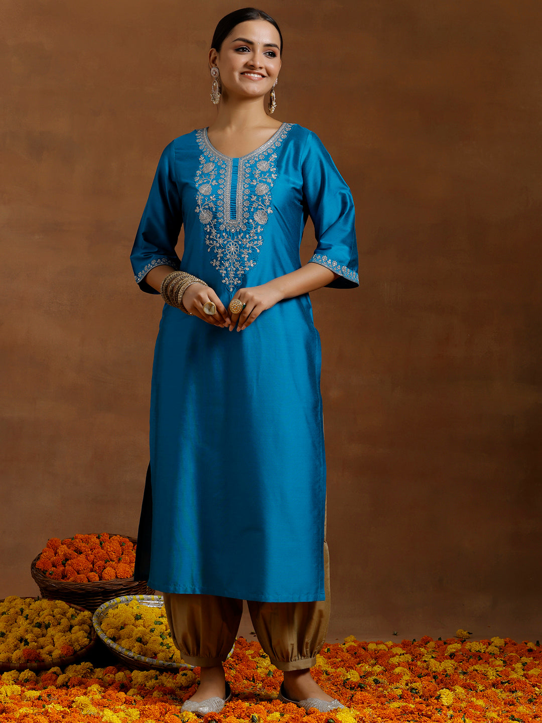  Blue Embroidered Silk Straight Kurta 