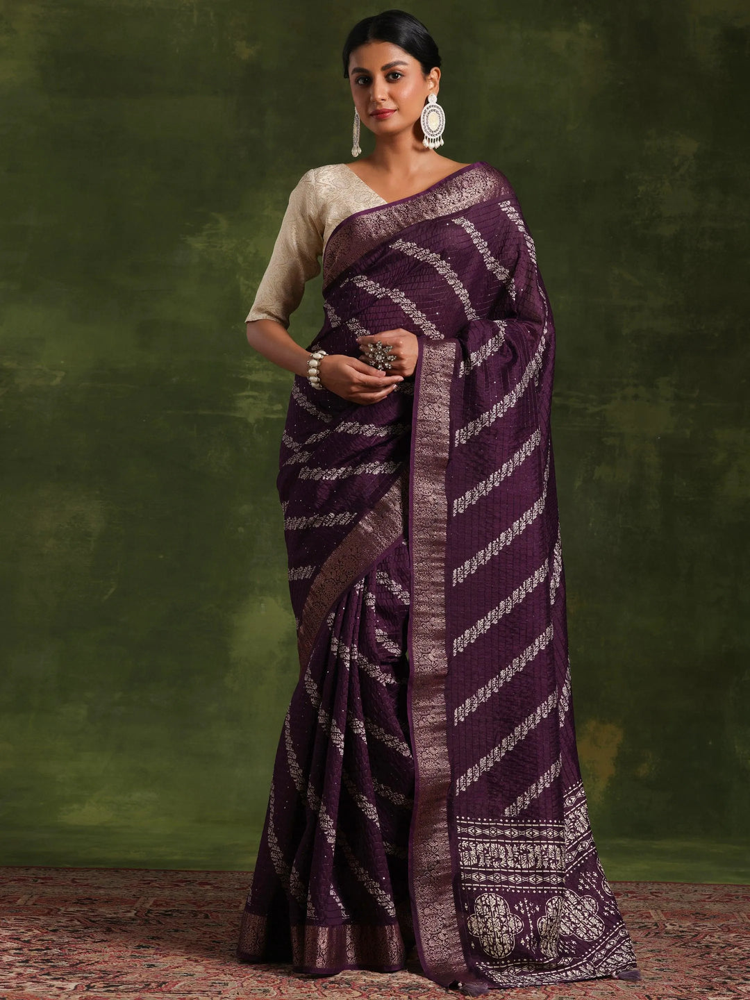 Purple Printed Silk Blend Saree With Unstitched Blouse Piece - Libas 